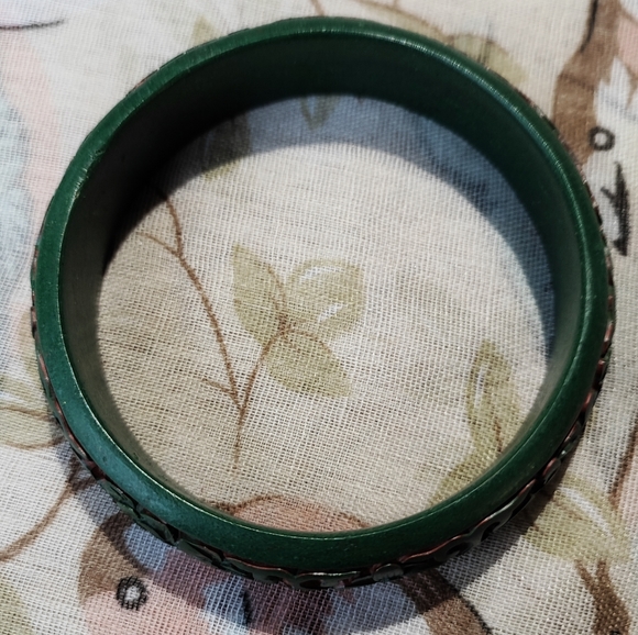 Carved Green Dark Coral Bangle Bracelet Vintage Wood Wooden 8 1/2" Cinnabar? - Picture 7 of 8